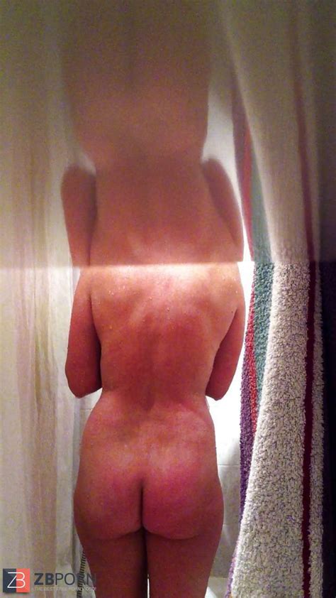 hidden cam of killer nude wifey taking a shower zb porn