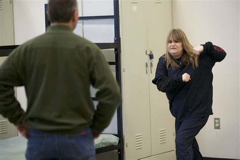 Training Helps Officers Deal With Mental Illness At Jail The Columbian