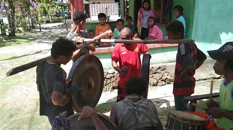 tradisi budaya cakalele suku banggai desa lelang matamaling kec buko selatan bang kep