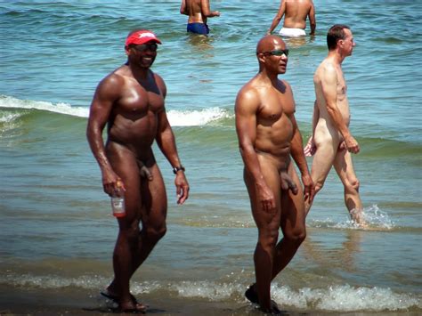 well hung men nude beach datawav