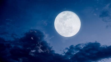june  full moon  sagittarius    lunar eclipse allure