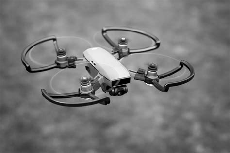 drone de ciel spectacle de drones lumineux drone show
