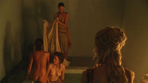 naked lucy lawless in spartacus vengeance