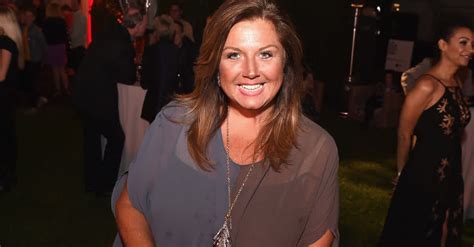Abby Lee Miller Reveals Large Scar From Cancer Surgery