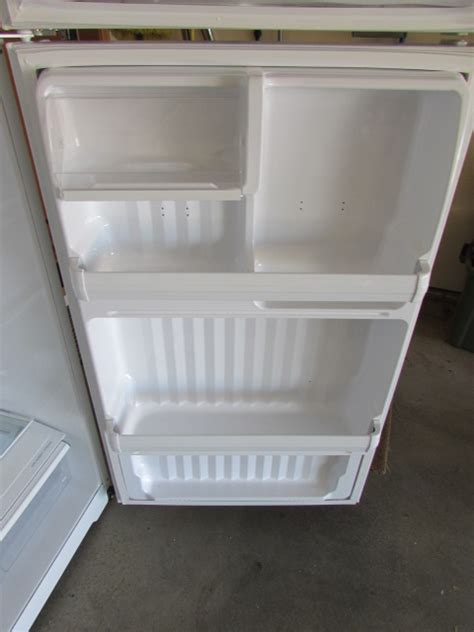 lot detail hotpoint refrigerator freezer