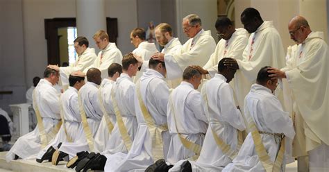 nashville adds  priests  historic catholic ceremony