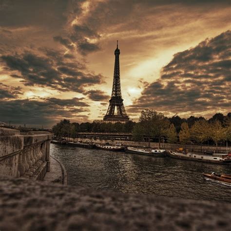 eiffel tower view ipad wallpapers