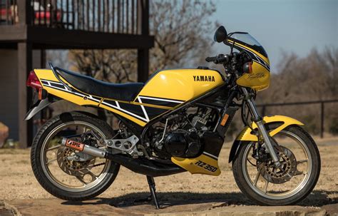 legal  stroke street bike sold   usa yamaha rz kenny roberts edition