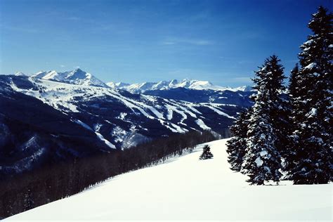 skiing vail february  vail vail mountain vail skiing