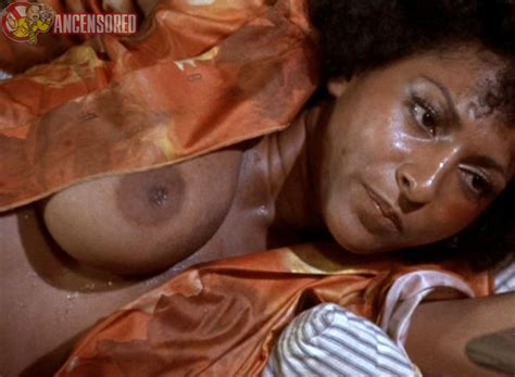Naked Pam Grier In Foxy Brown