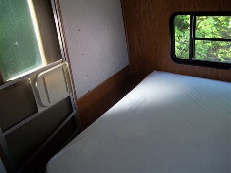 life rv fulltimers   rear bedroom   started