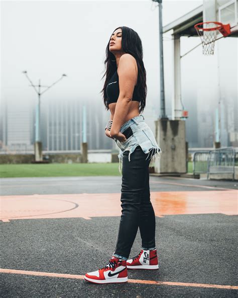 The 10 Best Air Jordans Outfits For Women Who What Wear Vlr Eng Br