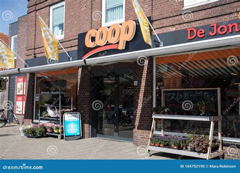 coop food grocery store sign   entrance  shop editorial image image  discount coop