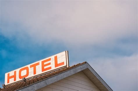 essential tips    find cheap hotels