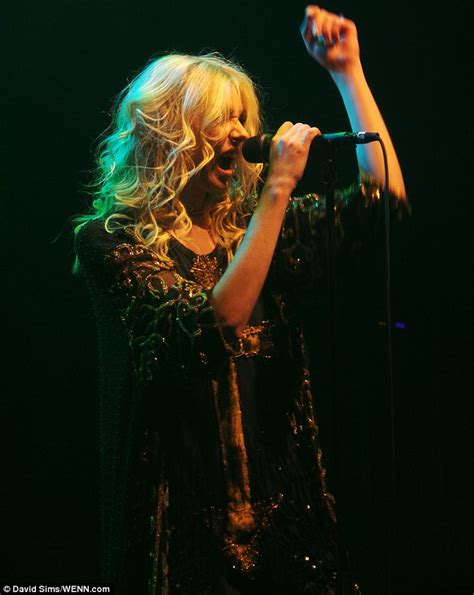 Taylor Momsen Performs With Pretty Reckless After Almost