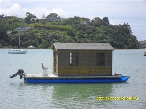 diy pontoon tiny houses