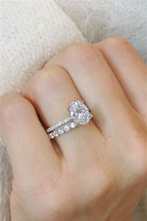 That Is The Most Beautiful Engagement Ring Ever Friends Newedin