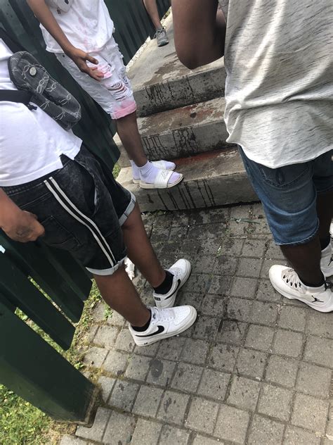 Guy Decided To Be An Asshole With His Friends At An Amusement Park