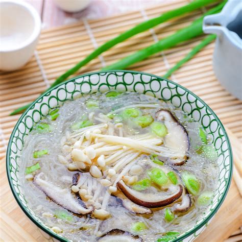 japanese mushroom soup recipe with enoki and shiitake