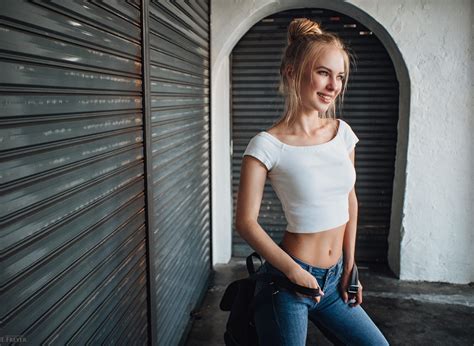 Skinny Blonde Russian Teen Belles Photos érotiques Et Porno