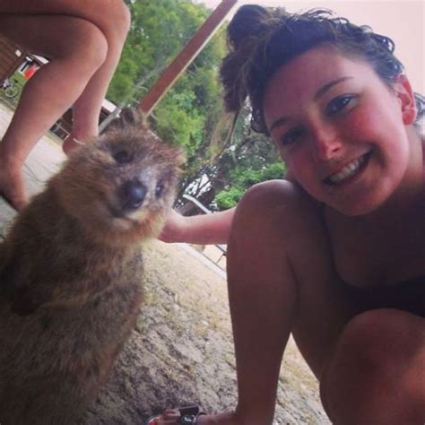 The Cutest Australian Selfie Trend At The Moment 25 Pics