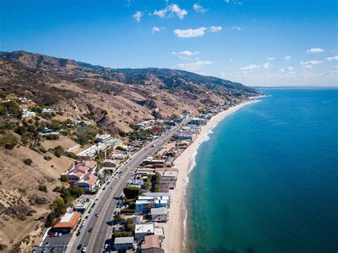 drive  pacific coast highway  malibu superb scenic drive