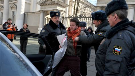 Report Gay Rights Activists Arrested In Russia Cnn
