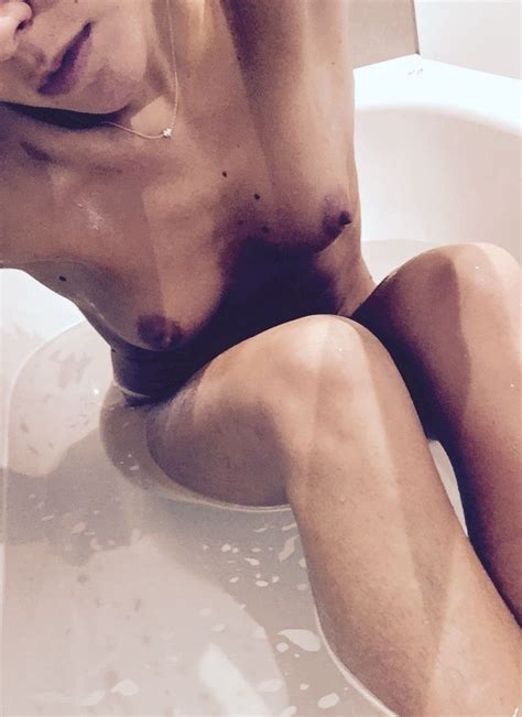 Faye Brookes Nude The Fappening