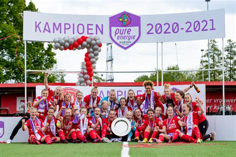 fc twente vrouwen kampioen van nederland azerion vrouwen eredivisie