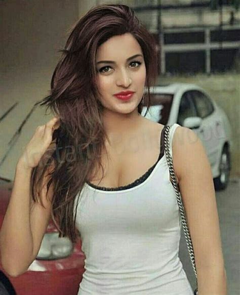nidhhi agerwal wiki biography dob age height weight