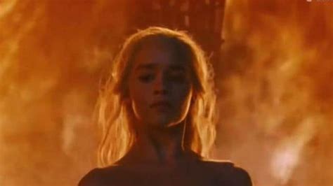 game of thrones emilia clarke on khaleesi s nude fire scene