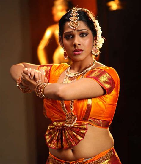 sab sexy actress sandhya latest dance stills photo gallery images