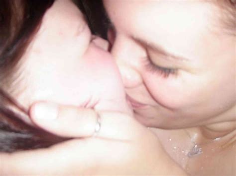 college shower threesome 62 porn pic from pikileaks amateur college teens shower threesome