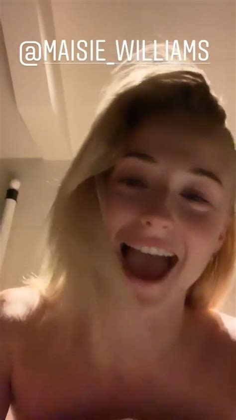 Sophie Turner Topless 5 Pics Video Thefappening