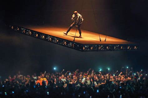 Klammer Manifest Wetter Kanye West Concert Schedule Wärme Arthur Hör Mal Zu