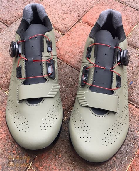 giant charge elite shoes quick review riding gravel