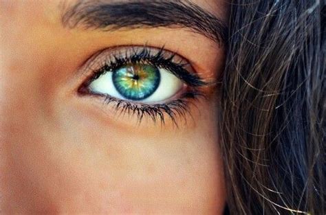 24 Photos That Prove Brown Eyes Are Superior Beautiful