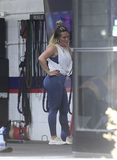Hilary Duff Beautiful Big Ass In Leggings At A Gym In