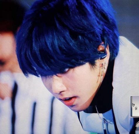 han jisung blue hair