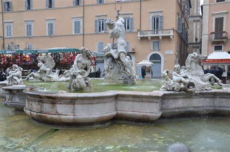 fountain  neptune piazza navona rome