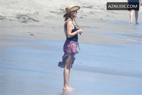 Reese Witherspoon And Son Tennessee Spend Their Sunday At