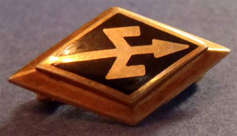 1949 fraternity sorority pin 1 2 diamond shaped badge w