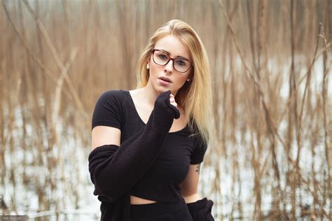 Wallpaper Women Outdoors Blonde Long Hair Women With Glasses