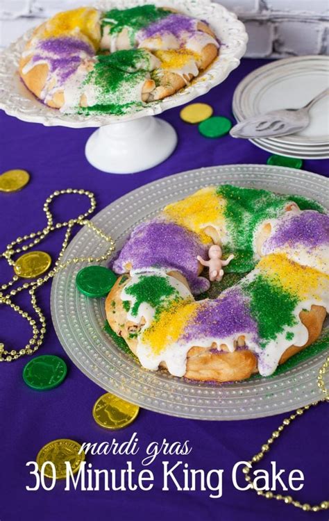 easy  minute king cake recipe  mardi gras frog prince paperie