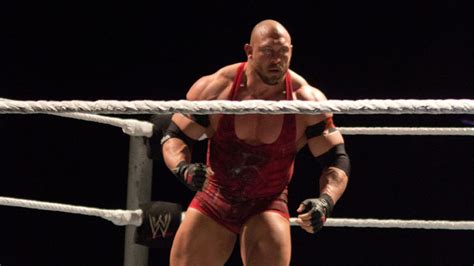 report ryback  heat  giving dolph ziggler  concussion cageside seats
