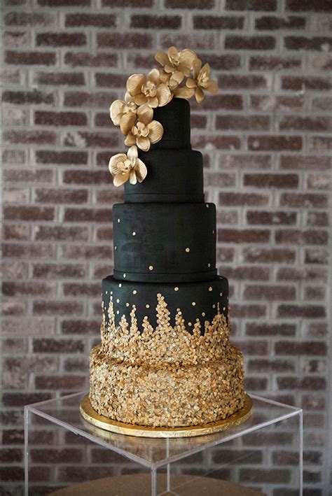 gorgeous gold wedding cakes