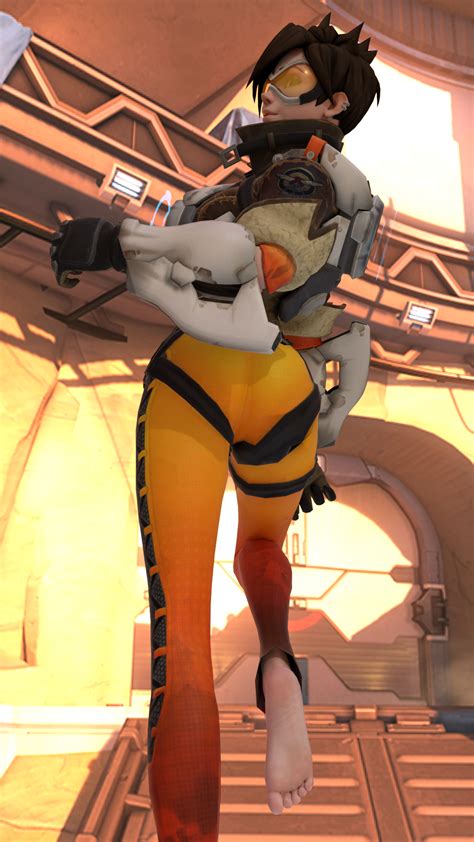 tracer pose by dais1984 on deviantart