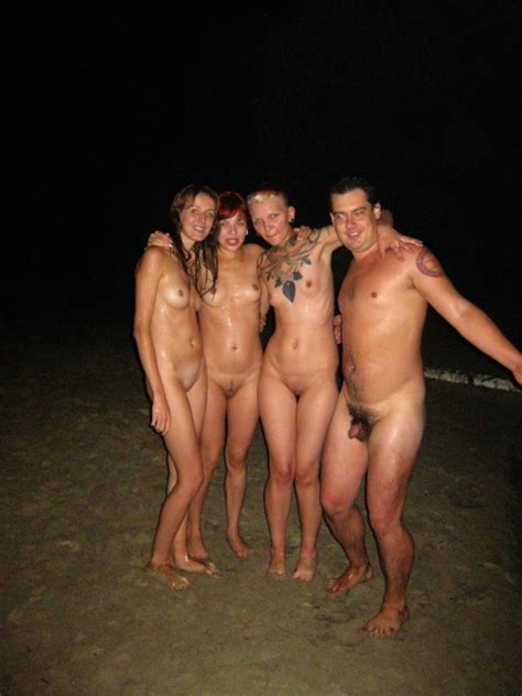 2  In Gallery Naked Beach Party Picture 2 Uploaded By