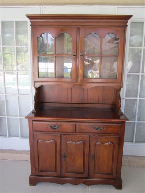 Vintage China Hutch Cabinet Curio Buffet With Glass Doors