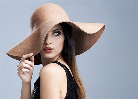 how to choose the best hats for your face shape
